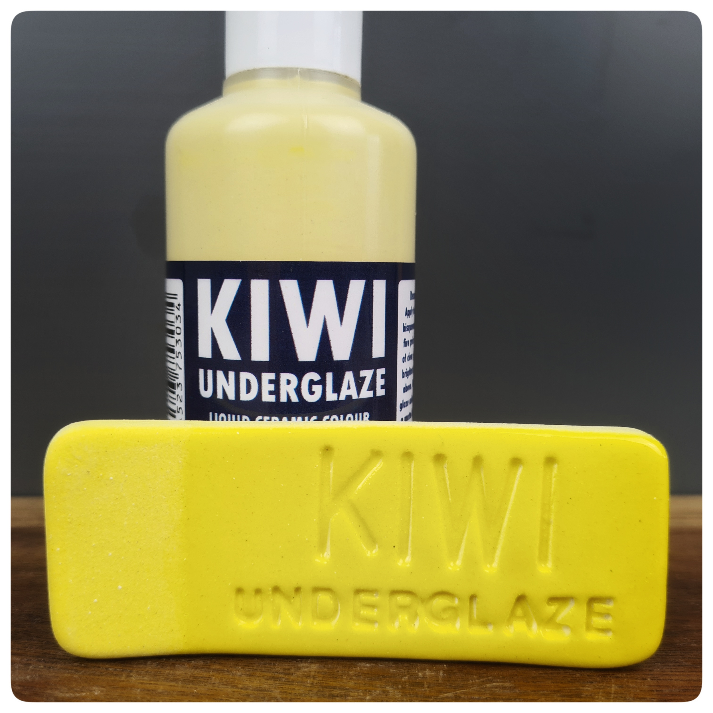 Kiwi Underglaze 100ml Lemon Yellow
