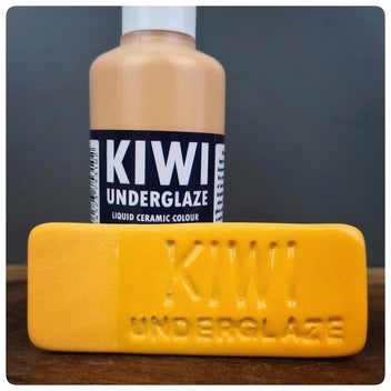 Kiwi Underglaze 100ml Saffron Orange